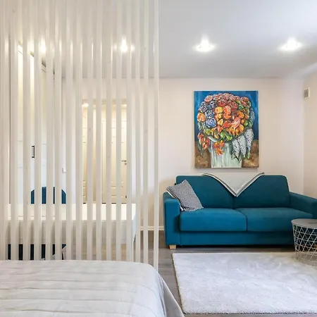 Daire Cozy Stylish With Free Parking By Centralapartments